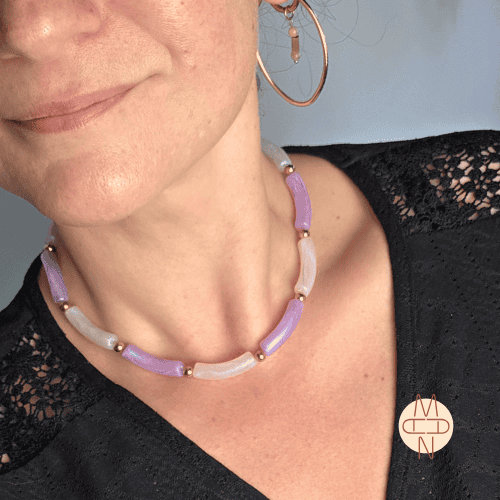 Violet choker draagfoto
